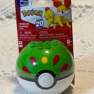 Mega Pokémon Fennekin Building Set - Green and Red